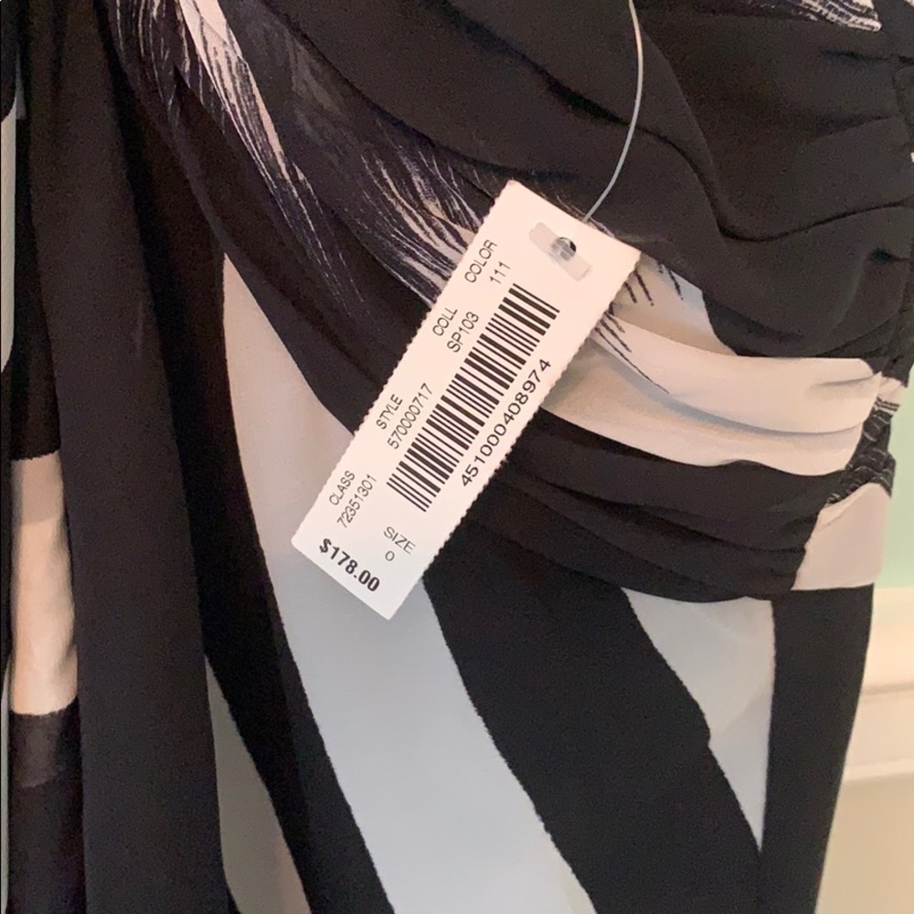 Brand new White House black market flowy dress - Picture 3 of 8